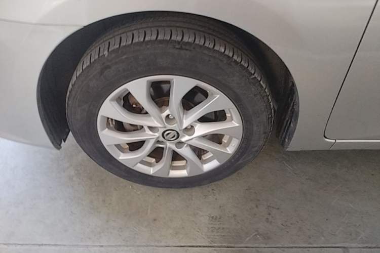 Used Nissan Sylphy 2016 1.6XV CVT ZhiZun Edition Left Front Wheel Hub