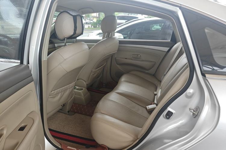 Used Nissan Sylphy 2016 Classic 1.6XE Automatic Comfort Edition Left Rear Seat