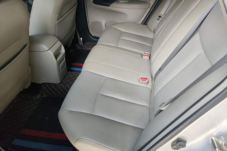 Used Nissan Sylphy 2016 1.6XV CVT Smart Enjoyment Version Left Rear Seat