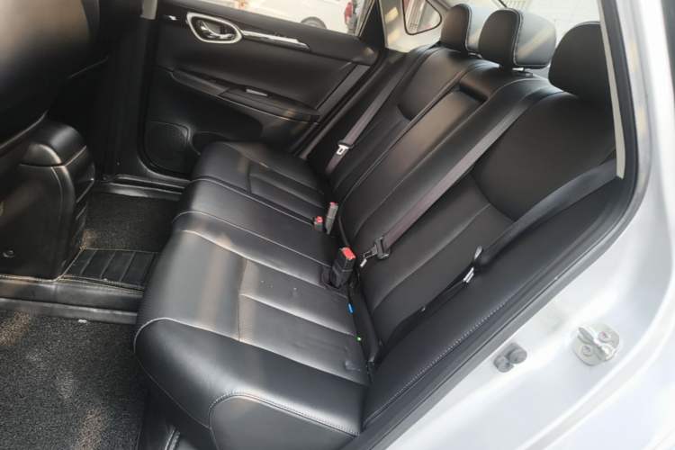 Used Nissan Sylphy 2016 1.6XV CVT Smart Enjoyment Version Left Rear Seat