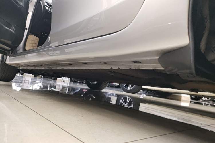 Used Nissan Sylphy 2016 1.6XV CVT Smart Enjoyment Version Left Side Sill
