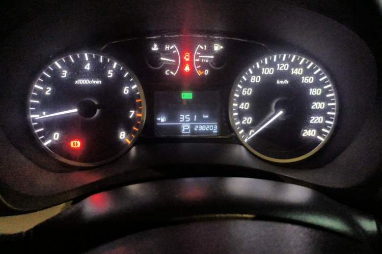 Used Nissan Sylphy 2016 1.6 XL CVT Deluxe Edition Odometer Close Up