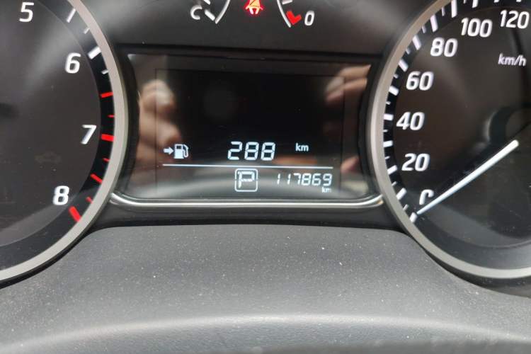 Used Nissan Sylphy 2016 1.6 XL CVT Deluxe Edition Odometer Close Up