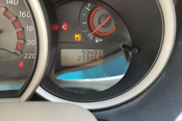 Used Nissan Sylphy 2016 Classic 1.6XE Manual Leading Edition Odometer Close Up
