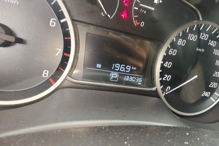Used Nissan Sylphy 2016 1.6 XL CVT Luxury Edition Odometer Close Up
