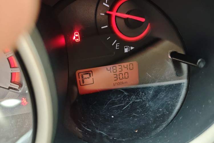 Used Nissan Sylphy 2016 Classic 1.6XE Automatic Comfort Edition Odometer Close Up
