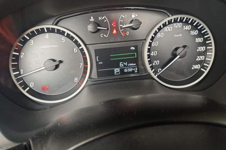 Used Nissan Sylphy 2016 1.6 XL CVT Deluxe Edition Odometer Close Up