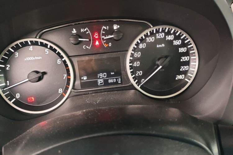 Used Nissan Sylphy 2016 1.6 XL CVT Luxury Edition Odometer Close Up
