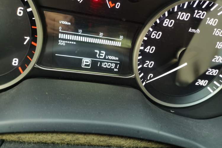 Used Nissan Sylphy 2016 1.6 XL CVT Luxury Edition Odometer Close Up