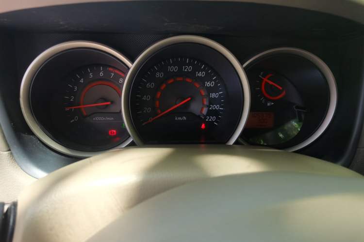 Used Nissan Sylphy 2016 Classic 1.6XE Automatic Comfort Edition Odometer Close Up