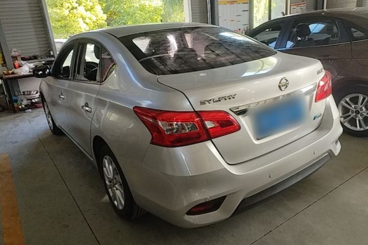 Used Nissan Sylphy 2016 1.6XV CVT ZhiZun Edition Rear Left 45 Deg