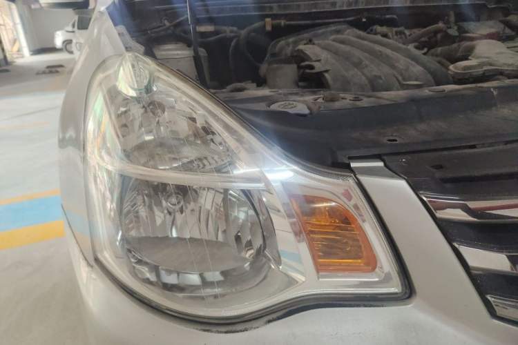 Used Nissan Sylphy 2016 Classic 1.6XE Automatic Comfort Edition Right Front Headlight