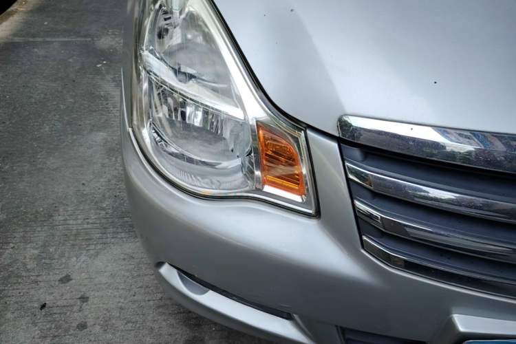 Used Nissan Sylphy 2016 Classic 1.6 XL Automatic Luxury Edition Right Front Headlight