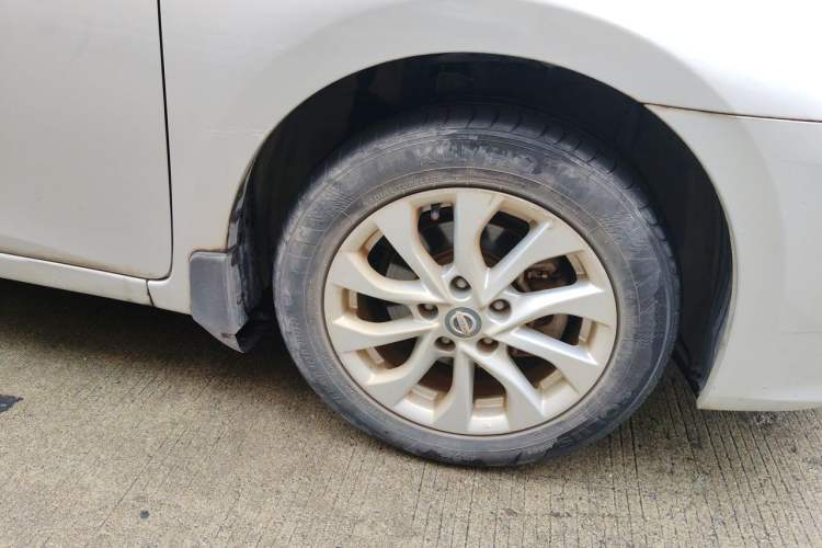 Used Nissan Sylphy 2016 1.6 XL CVT Deluxe Edition Right Front Wheel Hub