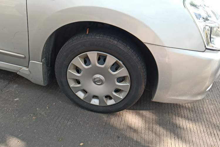 Used Nissan Sylphy 2016 Classic 1.6XE Automatic Comfort Edition Right Front Wheel Hub