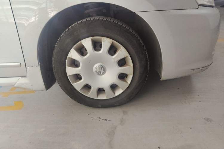 Used Nissan Sylphy 2016 Classic 1.6XE Automatic Comfort Edition Right Front Wheel Hub
