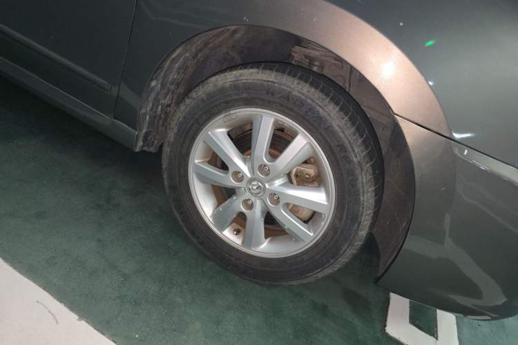 Used Nissan Sylphy 2016 Classic 1.6XE Automatic Comfort Edition Right Front Wheel Hub