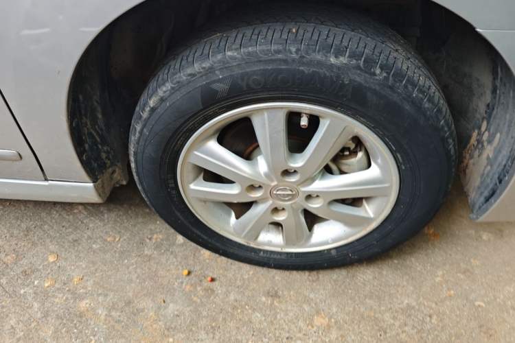 Used Nissan Sylphy 2016 Classic 1.6XE Manual Leading Edition Right Front Wheel Hub