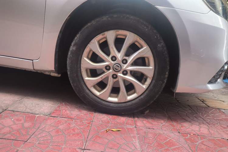 Used Nissan Sylphy 2016 1.6 XL CVT Deluxe Edition Right Front Wheel Hub