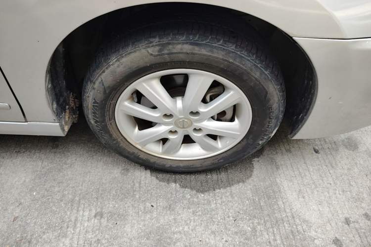 Used Nissan Sylphy 2016 Classic 1.6 XL Automatic Luxury Edition Right Front Wheel Hub