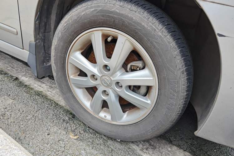 Used Nissan Sylphy 2016 Classic 1.6XL Manual Luxury Edition Right Front Wheel Hub