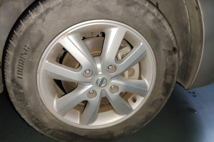 Used Nissan Sylphy 2016 Classic 1.6XE Automatic Leading Edition Right Front Wheel Hub