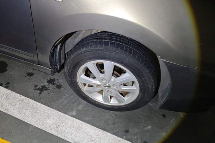 Used Nissan Sylphy 2016 Classic 1.6XE Automatic Comfort Edition Right Front Wheel Hub