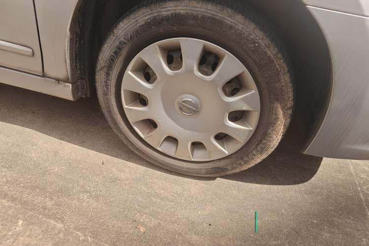 Used Nissan Sylphy 2016 Classic 1.6XE Manual Comfort Edition Right Front Wheel Hub