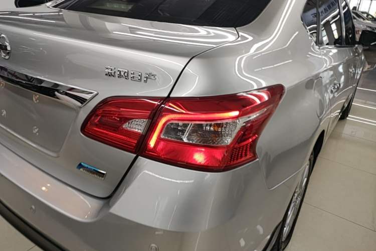 Used Nissan Sylphy 2016 1.6XV CVT Smart Enjoyment Version Right Rear Taillight