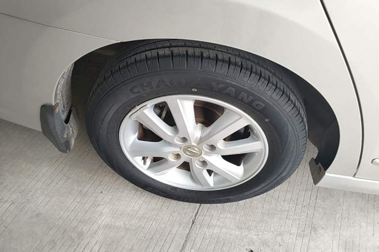 Used Nissan Sylphy 2016 Classic 1.6XE Automatic Leading Edition Right Rear Wheel Hub