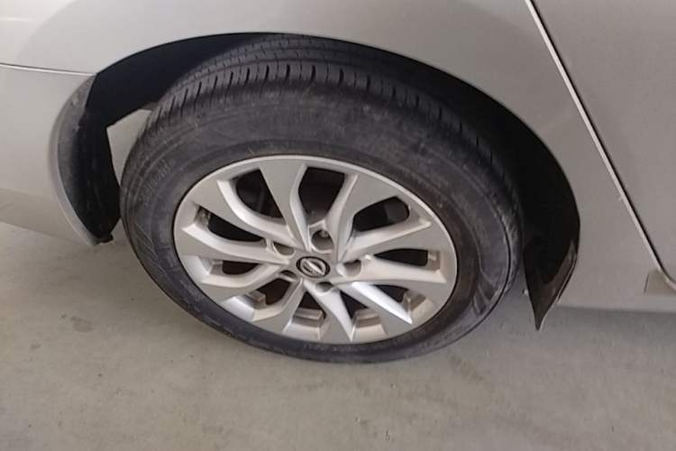 Used Nissan Sylphy 2016 1.6XV CVT ZhiZun Edition Right Rear Wheel Hub