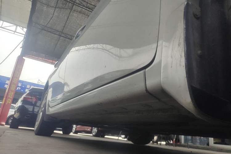 Used Nissan Sylphy 2016 1.6XE CVT Comfort Edition Right Side Sill