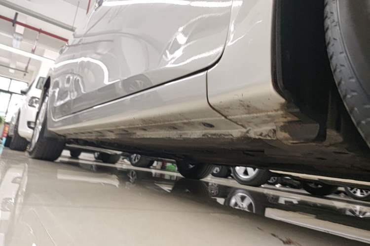 Used Nissan Sylphy 2016 1.6XV CVT Smart Enjoyment Version Right Side Sill