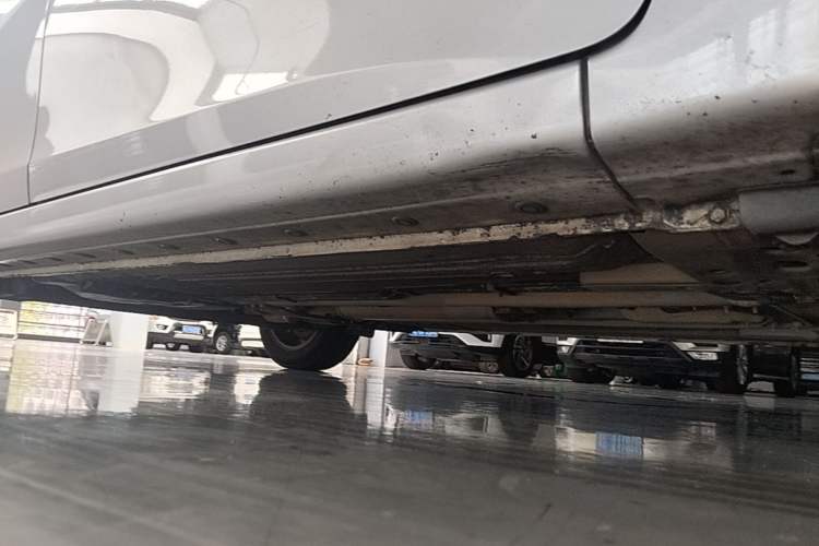 Used Nissan Sylphy 2016 1.6 XL CVT Luxury Edition Right Side Sill