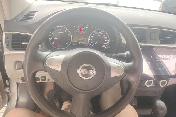 Used Nissan Sylphy 2016 1.6XE CVT Comfort Edition Steering Wheel
