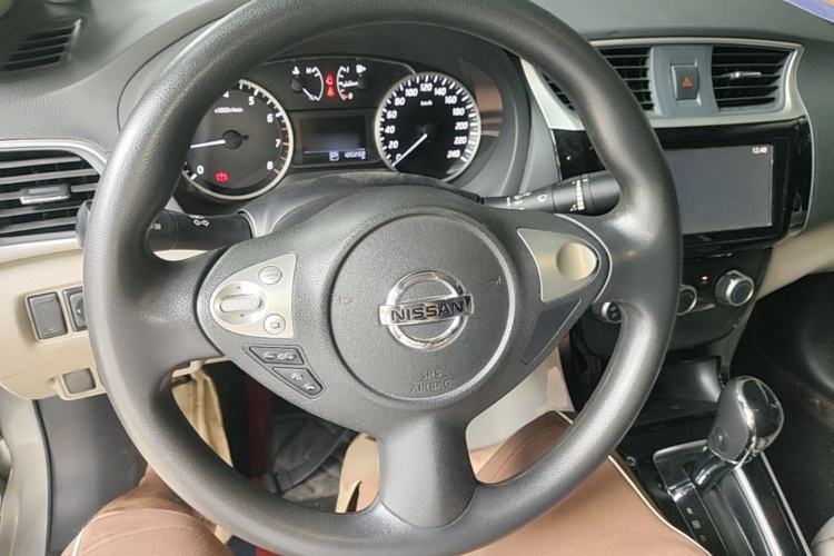 Used Nissan Sylphy 2016 1.6XV CVT Smart Enjoyment Version Steering Wheel