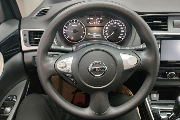 Used Nissan Sylphy 2016 1.6XV CVT Smart Enjoyment Version Steering Wheel