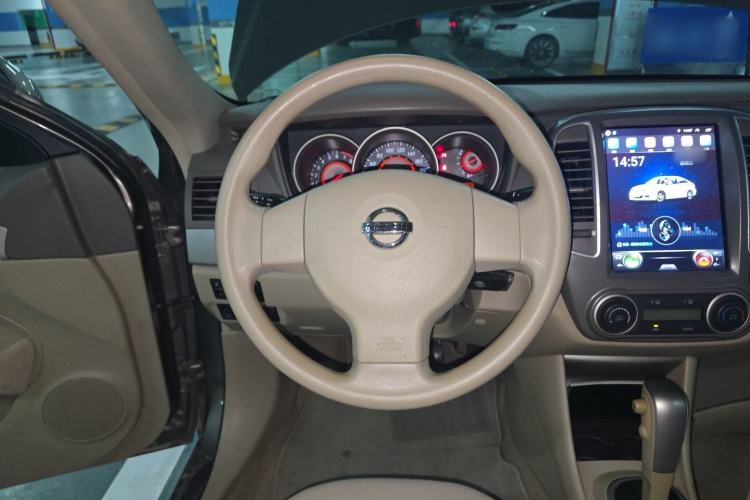 Used Nissan Sylphy 2016 Classic 1.6XE Automatic Comfort Edition Steering Wheel
