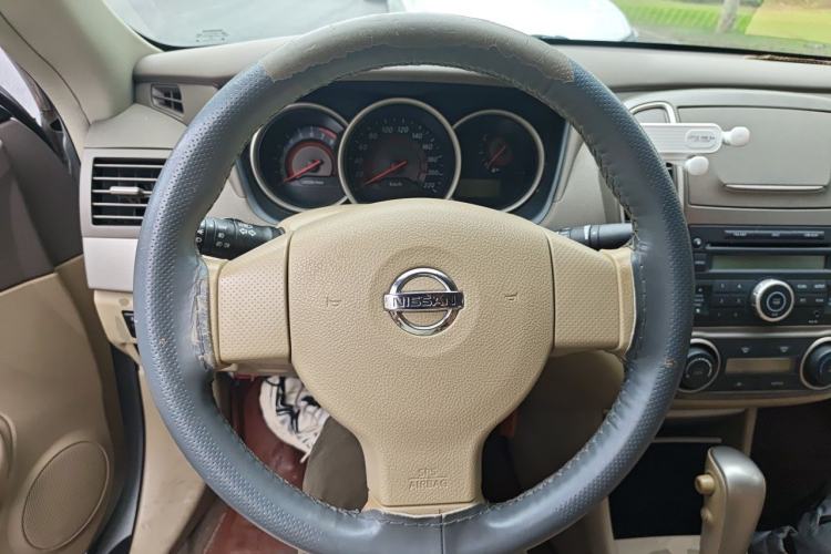 Used Nissan Sylphy 2016 Classic 1.6XE Automatic Comfort Edition Steering Wheel