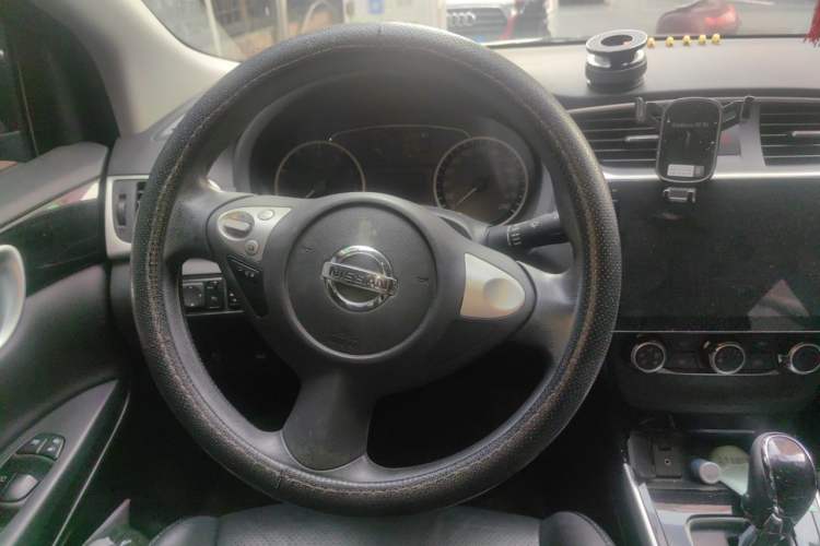 Used Nissan Sylphy 2016 1.6 XL CVT Luxury Edition Steering Wheel