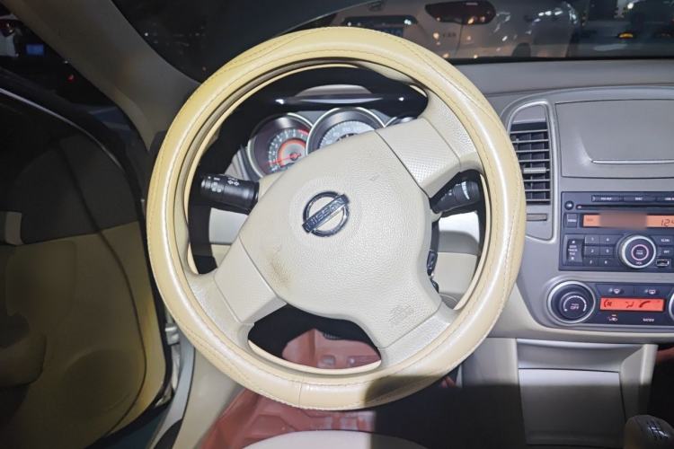Used Nissan Sylphy 2016 Classic 1.6XE Manual Comfort Edition Steering Wheel