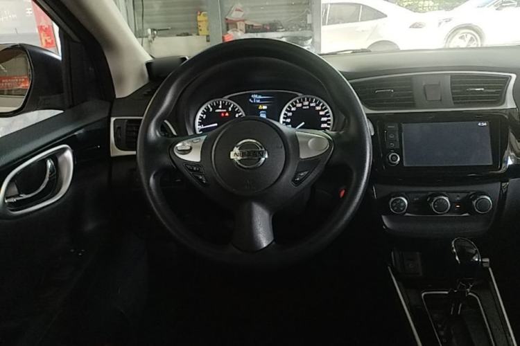 Used Nissan Sylphy 2016 1.6XV CVT ZhiZun Edition Steering Wheel