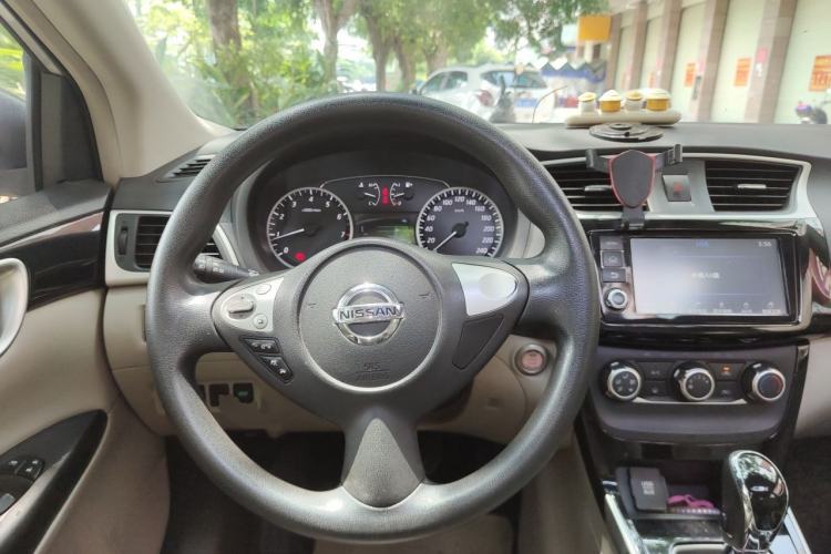 Used Nissan Sylphy 2016 1.6 XL CVT Luxury Edition Steering Wheel