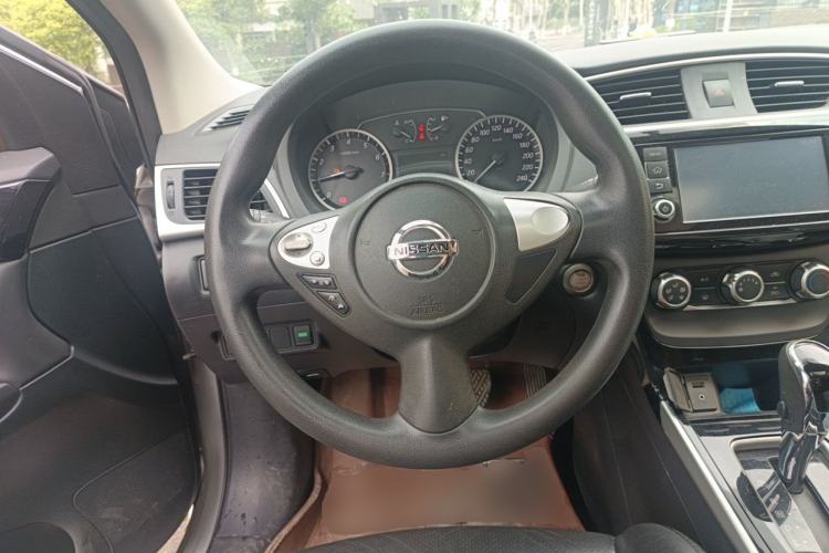 Used Nissan Sylphy 2016 1.6XV CVT Smart Enjoyment Version Steering Wheel