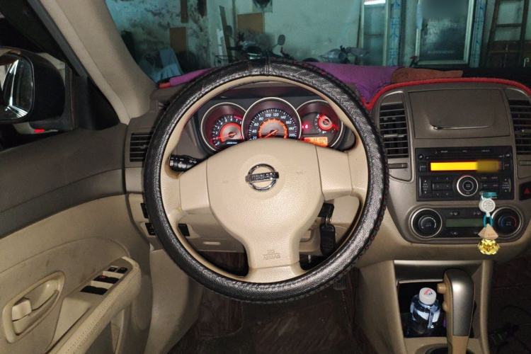 Used Nissan Sylphy 2016 Classic 1.6XE Automatic Leading Edition Steering Wheel