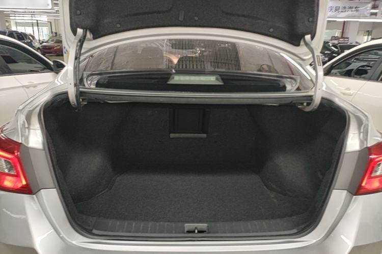 Used Nissan Sylphy 2016 1.6XV CVT Smart Enjoyment Version Trunk
