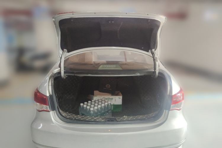 Used Nissan Sylphy 2016 Classic 1.6XE Automatic Comfort Edition Trunk