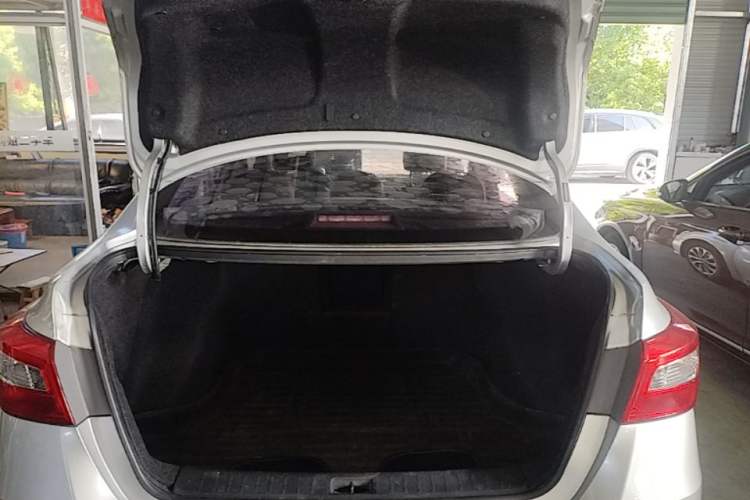 Used Nissan Sylphy 2016 1.6XV CVT ZhiZun Edition Trunk