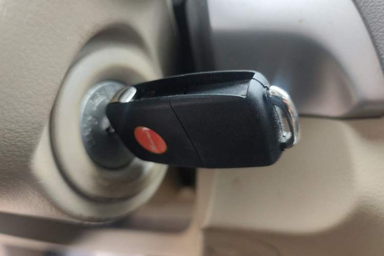 Used Nissan Sylphy 2016 Classic 1.6XE Manual Leading Edition Vehicle Key