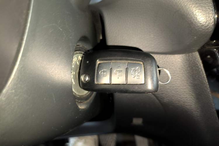 Used Nissan Sylphy 2016 1.6 XL Manual Luxury Edition Vehicle Key